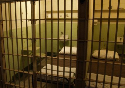 فيديو لسجناء أثناء فرارهم من سجنهم