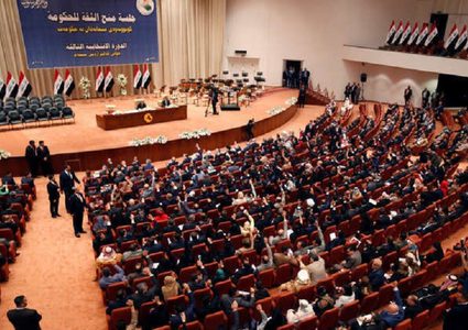 العراق :الدفاع تطالب بعقد جلستين طارئتين للبرلمان والحكومة