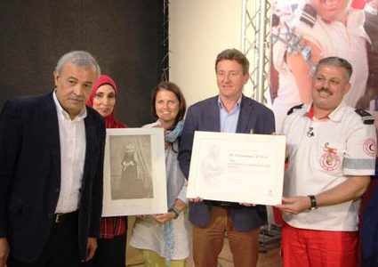 مسعف يحصل على أعلى وسام شرف بالتمريض من الصليب الأحمر