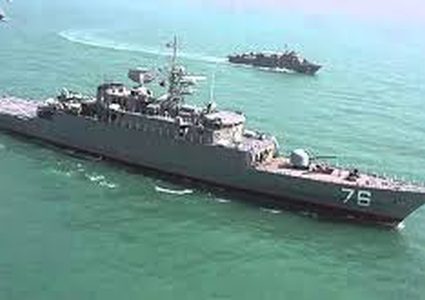 إيران ترسل "مدمرة" إلى خليج عدن