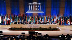 دواس يبحث مع "اليونسكو" في فلسطين سبل تطوير التعاون