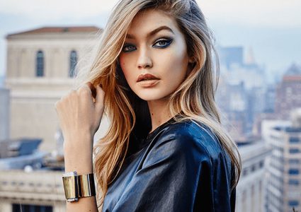 جيجي حديد تتعرض للسرقة في ميكونوس