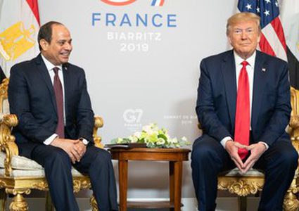 ترامب يجتمع بالرئيس المصري ويشيد بالنتائج