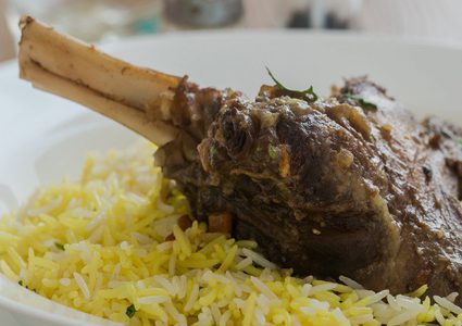 يخنة لحم الموزات