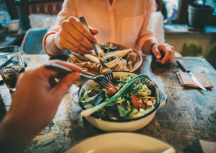 التحول لنظام غذائي نباتي سر الصحة وطول العمر