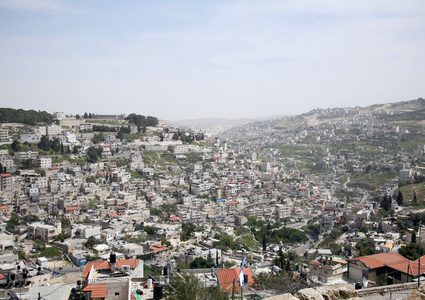 الاحتلال يقتحم مركز معلومات وادي حلوة في سلوان