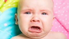لماذا يبكي الطفل بصورة مستمرة؟