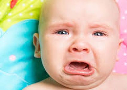 لماذا يبكي الطفل بصورة مستمرة؟