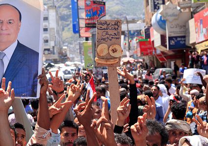 الرئيس اليمني يطالب دول عربية بإيقاف هجومها على بلاده