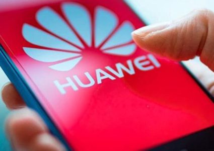 "هواوي" تجري محادثات لتنصيب نظام التشغيل "أورورا"