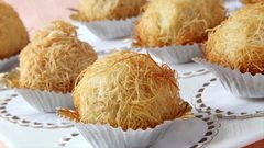 كرات الكنافة بالجوز