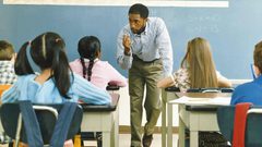 كيف تجعلين طفلك يحب المدرسة؟