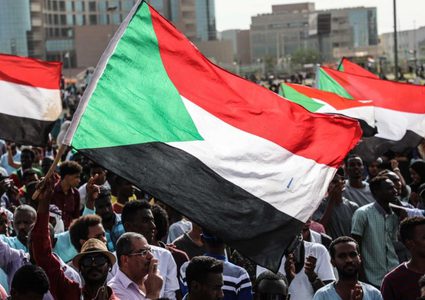 المجلس العسكري السوداني الجديد يعيّن وزيرا للداخلية