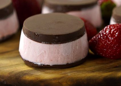 ايس كريم البونبون بالفراولة