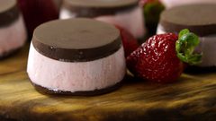 ايس كريم البونبون بالفراولة