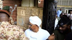 القضاء يوجه تهمة الثراء الحرام للبشير
