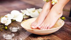 علاج تشقق القدمين قبل خريف 2019