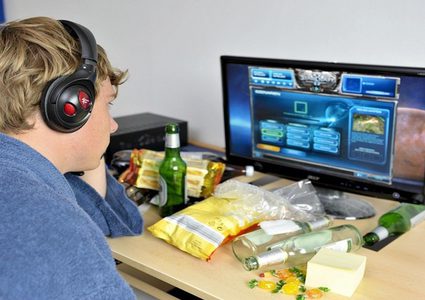 عادات شائعة جدا قد تؤدي إلى أمراض