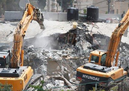 الاحتلال يهدم منزلا بزعم عدم الترخيص بالقدس المحتلة