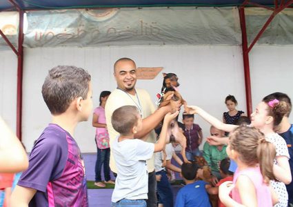 مبادرة "صديقي الحيوان" جسر المحبة بين الحيوان والانسان في غزة