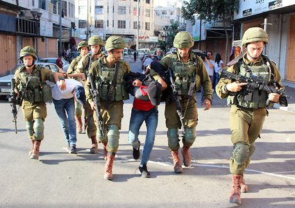 إجراءات عسكرية مشددة يفرضها الاحتلال قبيل اقتحام نتنياهو للخليل