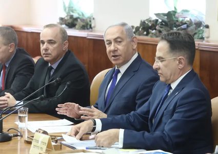 قمة روسية اسرائيلية أمريكية قبيل الانتخابات