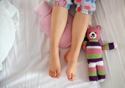 ‫التدليك الخفيف يساعد في علاج آلام الطفل