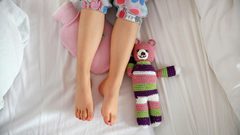 ‫التدليك الخفيف يساعد في علاج آلام الطفل