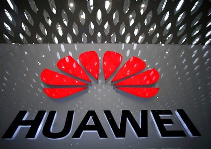 أول هواتف هواوي الذكية بعد العقوبات