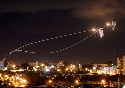 الاحتلال يزعم سقوط صاروخ في غلاف غزة