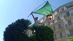 الجزائر.. تواصل الاحتجاجات المُطالبة بتسليم السلطة للشعب