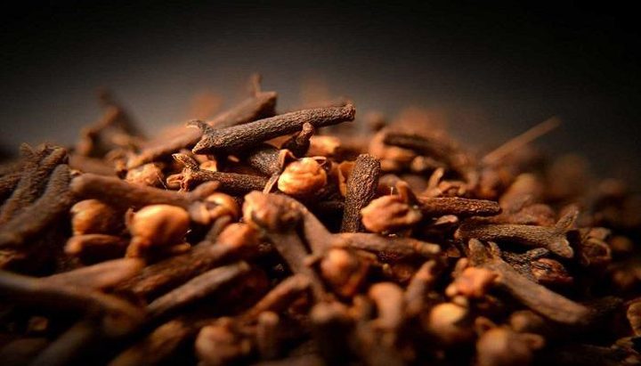 القرنفل وفوائده الصحية