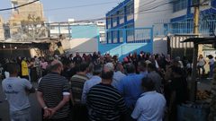 طلبة المخيمات وذويهم في لبنان يصعّدون في وجه "الأونروا"