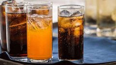 تناول المشروبات الغازية بكثرة يزيد خطر الموت المبكر!