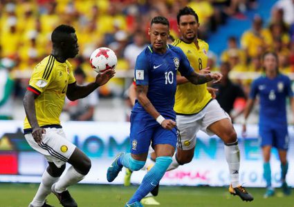 شاهد.. تعادل المنتخب البرازيلي مع نظيره الكولومبي بهدفين لمثلهما