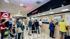 43 ألف مسافر تنقلوا خلال الأسبوع الماضي عبر معبر الكرامة