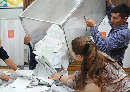 روسيا تتهم مواقع التواصل بإفساد انتخاباتها