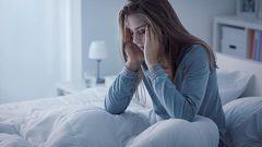 كيف تعود للنوم بعد الاستيقاظ المفاجئ ؟