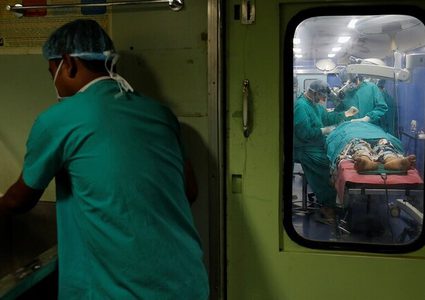 هندية تضع توأما في الـ 74 من عمرها