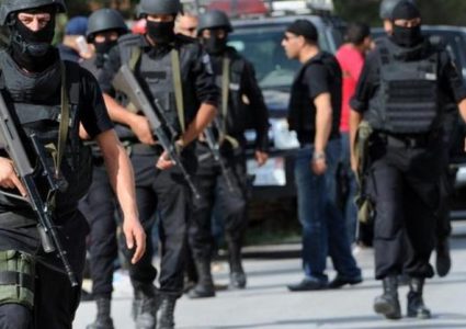 الأمن التونسي يعتقل شخص نفذ عملية طعن