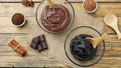 قناع الشوكلاتة للشعر.. تمليس وتنعيم بصورة مذهلة