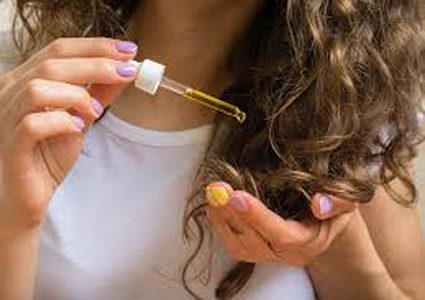 عطري شعرك بهذه الطريقة