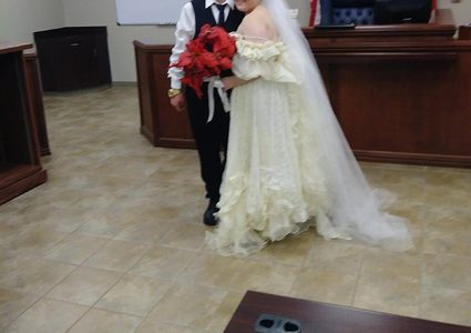 زواج مدته 5 دقائق فقط!