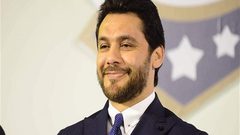 أحمد حسن يهاجم بوب برادلي