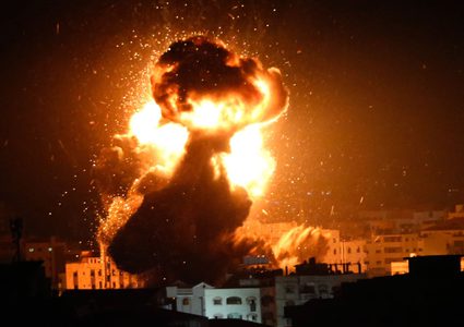 الاحتلال يشن سلسلة غارات على عدة مناطق بقطاع غزة