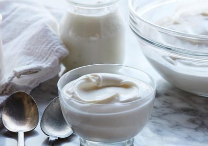 طريقة الزبادي لتنعيم الشعر