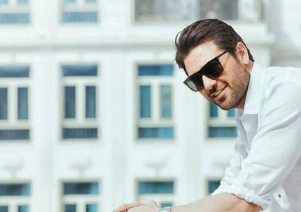 أحمد عز يوقف تصوير فيلمه الجديد "العارف"