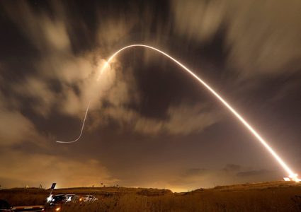 اذاعة عبرية: 23 قذيفة صاروخية أطلقت من قطاع غزة باتجاه المستوطنات