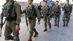 الاحتلال يداهم حمصة التحتا ويسجل البطاقات الشخصية للمواطنين