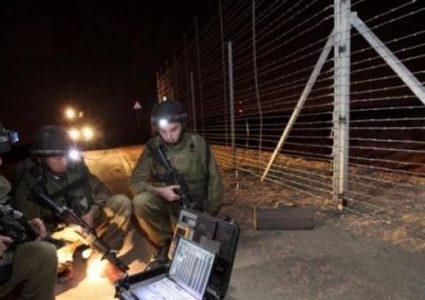 الاحتلال يعتقل شابين تسللا للداخل المحتل